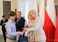 08__Agata_Kornhauser_Duda_laureaci_Olimpiady_Historii_Polski_dla_Polonii _20220627_MB2_3981.jpg