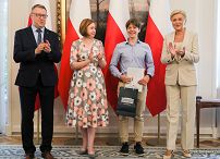 09__Agata_Kornhauser_Duda_laureaci_Olimpiady_Historii_Polski_dla_Polonii _20220627_MB2_3995.jpg