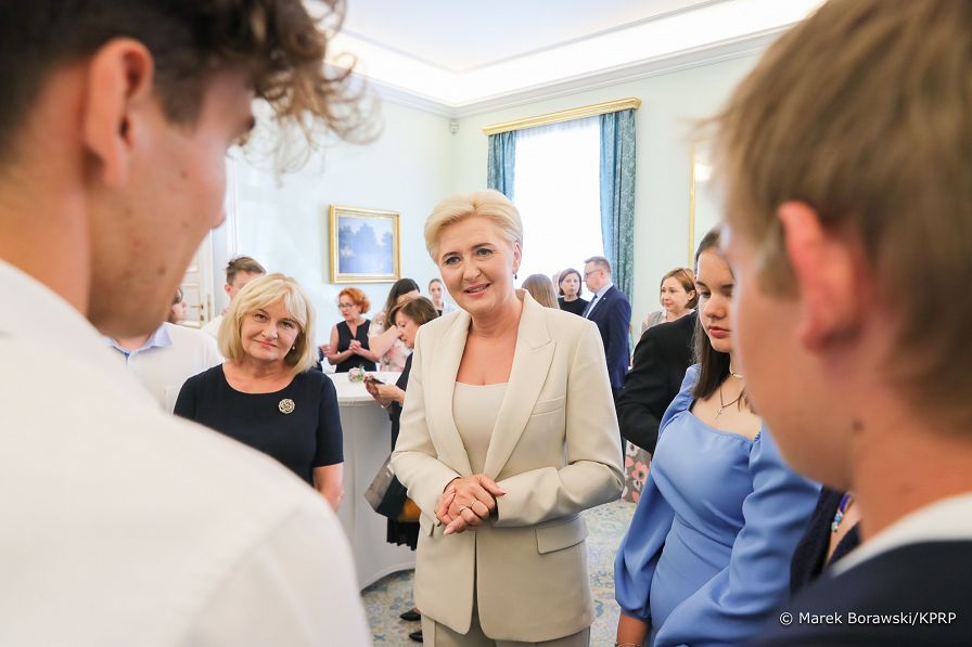 14__Agata_Kornhauser_Duda_laureaci_Olimpiady_Historii_Polski_dla_Polonii _20220627_MB2_4282.jpg