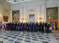 005_Andrzej_Duda_Madryt_NATO_family_photo_20220628_MB2_4894.jpg