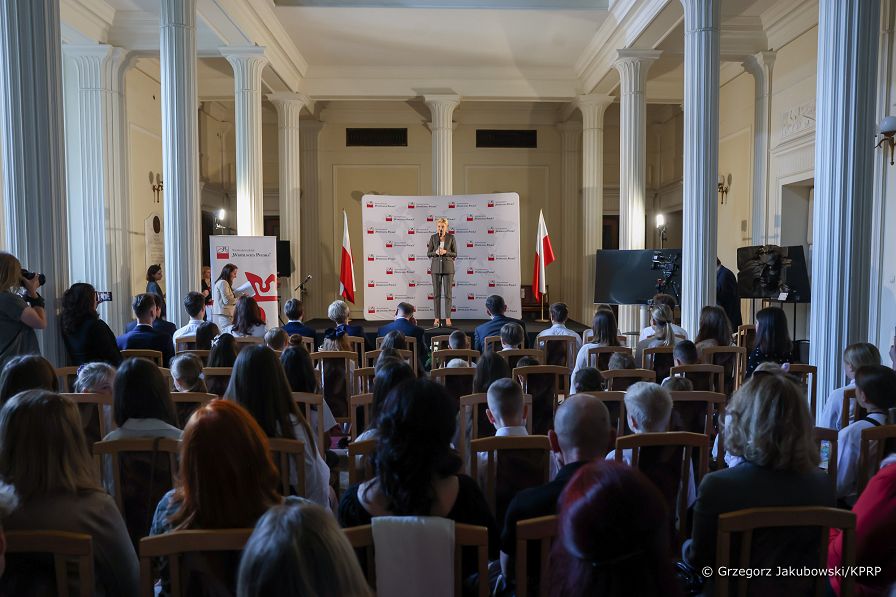 06__Agata_Kornhauser_Duda_zakonczenie_roku_szkolnego_20220603_GJB_6115.jpg
