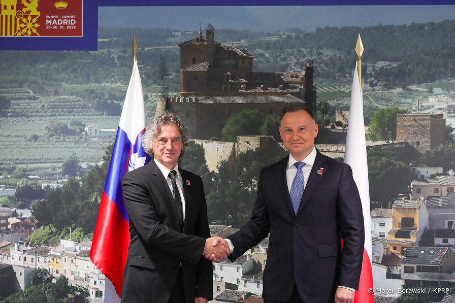 017_Andrzej_Duda_Robert_Golob_NATO_Madryt_20220630_MB2_5926.jpg