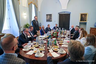 10_Rada_ds_przedsiebiorczosci_20220606_MBO26355.jpg