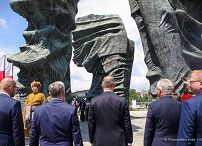 005_Andrzej_Duda_pomnik_Powstancow_Slaskich_20220607_PK018665.jpg