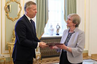 02__Piotr_Cwik_powolanie_Barbara_Fedyszak_Radziejowska_Rada_CBOS_20220609_MBO29519.jpg