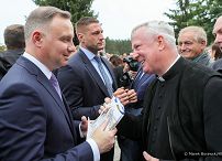18__Andrzej_Duda_Dzien_Walki_Meczenstwa_Wsi_Polskiej_Sochy _20220712_MB2_8902.jpg