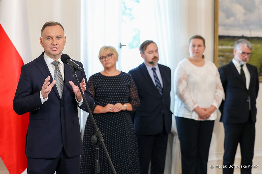 07__Andrzej_Duda_podpisanie_ustawy _20220714_MB1_4564.jpg