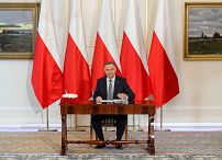 02__Andrzej_Duda_podpisanie_ustawy _20220714_MB1_4485.jpg