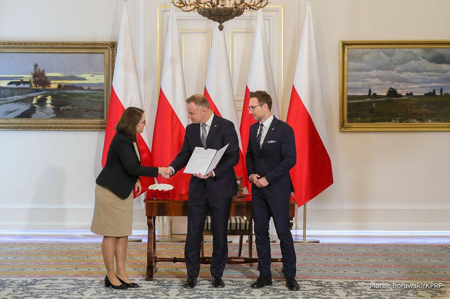 06__Andrzej_Duda_podpisanie_ustawy _20220714_MB2_9421.jpg