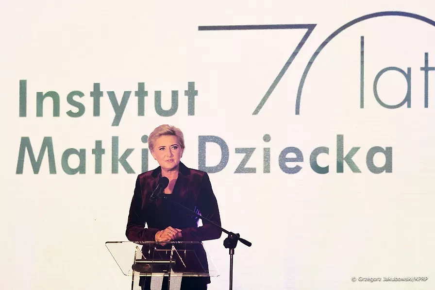 insytut matki i dziecka 70 lat.webp [23.39 KB]