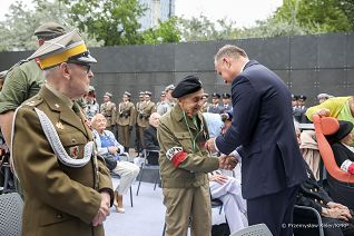 14__Andrzej_Duda_odznaczenia_78_rocznica_wybuchu_Powstania_Warszawskiego_20220730_PK1_0830.jpg