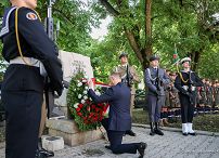 05__Andrzej_Duda_Uroczystosc_upamietnienia_mieszkancow_warszawskiej_Woli zamordowanych_przez_Niemcow_20220801_GJB_2161.jpg