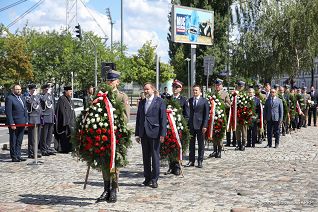 03__Pawel_Szrot_pomnik_Poleglych _Pomordowanych_na_Wschodzie_20220811_PK1_5524.jpg