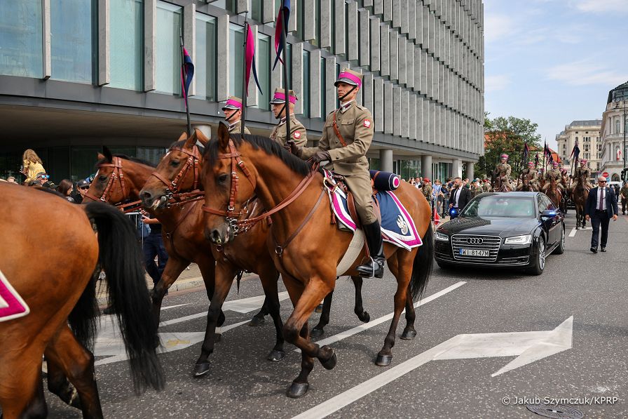 01__Andrzej_Duda_Swieto_Wojska_Polskiego_20220815_JS__5857.jpg