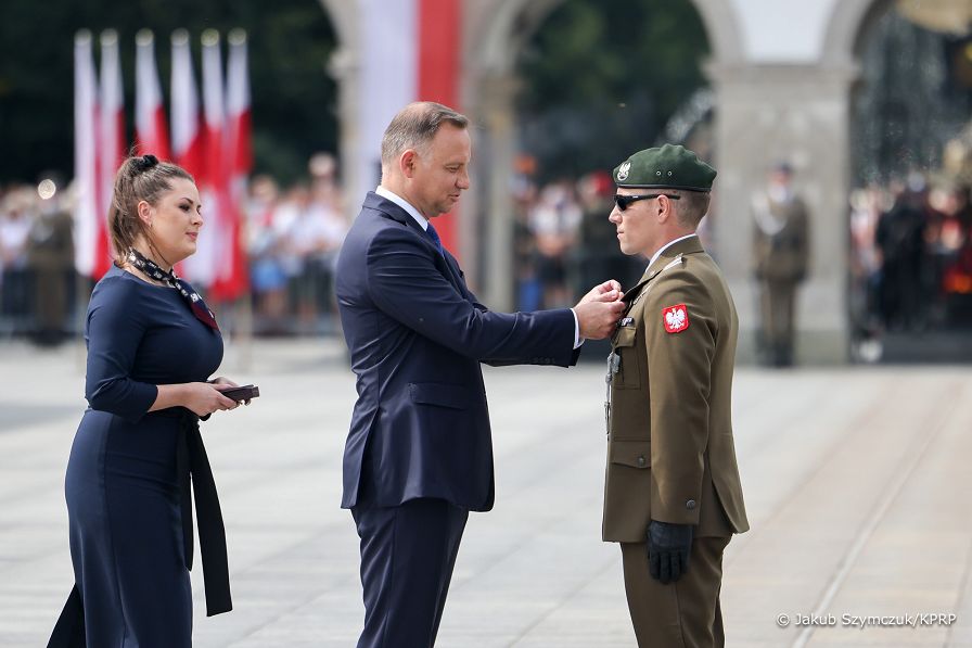 14__Andrzej_Duda_Swieto_Wojska_Polskiego_odznaczenia_20220815_JSZ_1711.jpg