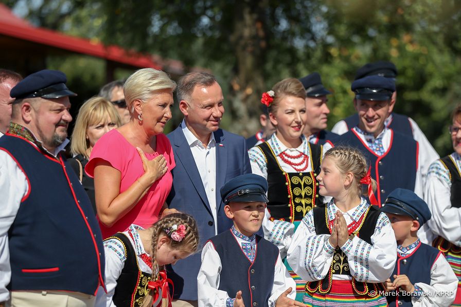 11__Andrzej_Duda_Agata_Kornhauser_Duda_swieto_plonow_Kolonia_Bocki_20220827_MB1_6204.jpg