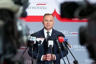 005_Andrzej_Duda_spotkanie_oczyszczanie_Odry_20220830_MB1_6554.jpg