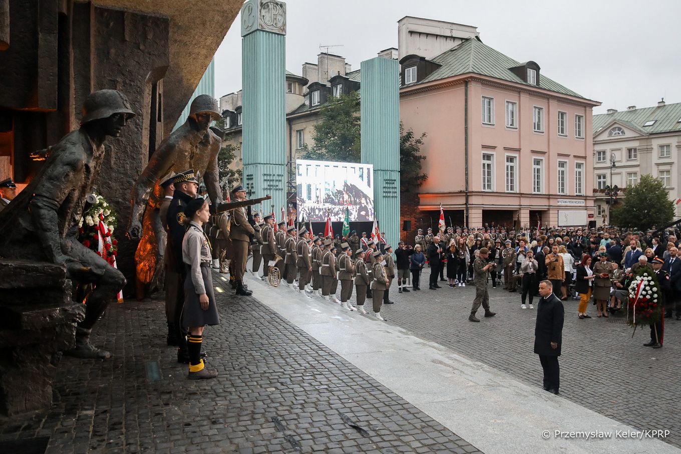 029_09__Andrzej_Duda_Uroczysty_Apel_Poleglych-_20220731_PK1_2179.jpg