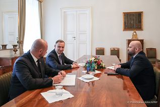 03__Andrzej_Duda_Jarosław_Szajner_Szef_Urzedu_ds_Cudzoziemcow_20220914_PK1_9841.jpg