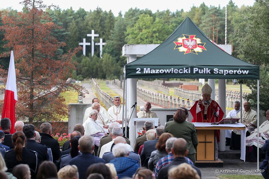 07__Andrzej_Dera_Palmiry_20220914_KG019425.jpg
