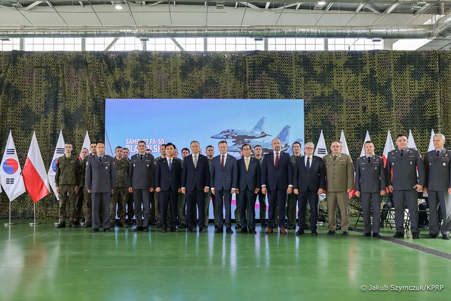 08___Andrzej_Duda_23_Baza_Lotnictwa_Taktycznego_Minsk_Mazowiecki_20220916_JSZ_6430.jpg