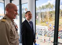 006_Andrzej_Duda_otwarcie_kanalu_przez_Mierzeje_Wislana_20220917_GJA_4835.jpg