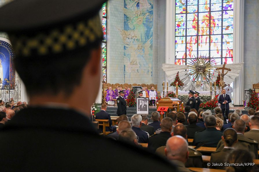 03__Andrzej_Duda_ msza_pogrzebowa_sp_Tadeusza_Ferenca_20220902_JS__9189.jpg
