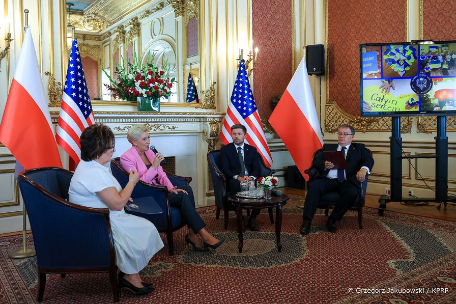 005_Agata_Kornhauser-Duda_konsulat_szkoly_NY_20220921_GJA_7683.jpg