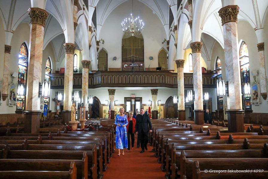 001_Agata_Kornhauser-Duda_kosciol_polski_Brooklyn_NY_20220921_GJA_7120.jpg