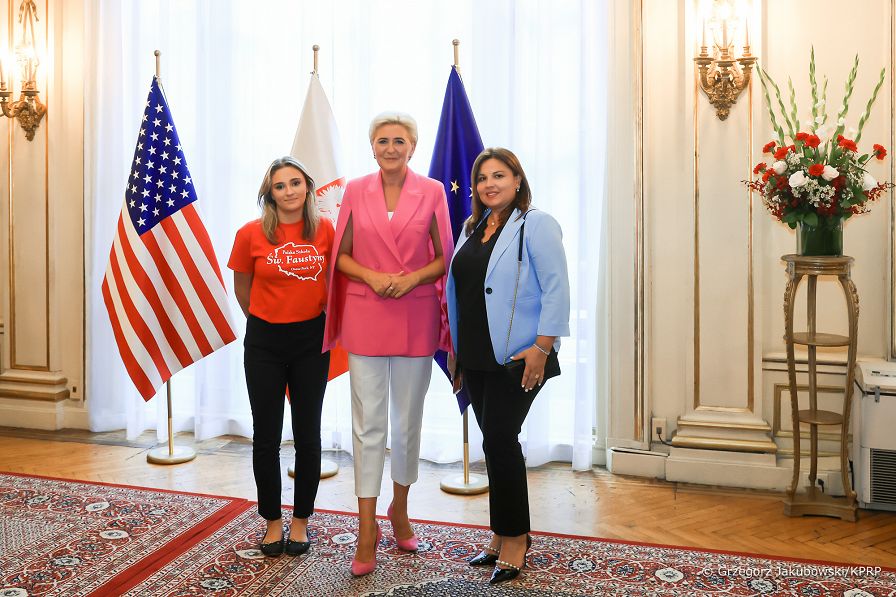 18__Agata_Kornhauser_Duda_Narodowe_Czytanie_Konsulat_Nowy_Jork_20220920_GJA_6898.jpg