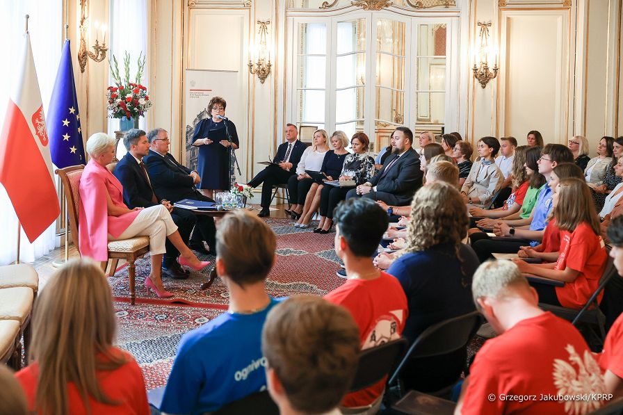 04__Agata_Kornhauser_Duda_Narodowe_Czytanie_Konsulat_Nowy_Jork_20220920_GJA_6526.jpg