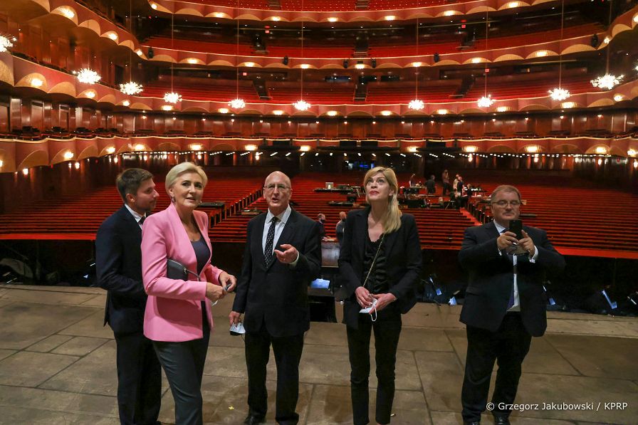 005_Agata_Kornhauser-Duda_Metropolitan_Opera_NY_20220921_GJA_8137.jpg