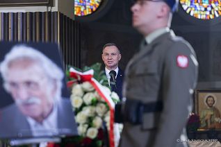 06__Andrzej_Duda_Franciszek_Pieczka_pogrzeb_20220929_JSZ_9148.jpg