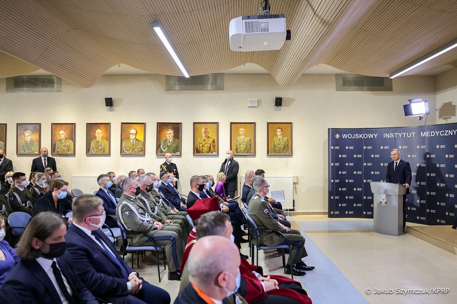 03__Andrzej_Duda_inauguracja_roku_Wojskowa_Akademia_Medyczna_20220929_JS__0506.jpg