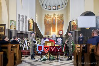 05__Andrzej_Duda_Franciszek_Pieczka_pogrzeb_20220929_JS__0641.jpg
