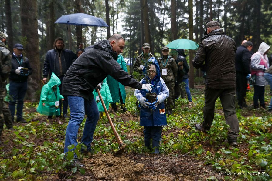 03_Andrzej_Duda_Sadzimy_20220930_PK1_4992.jpg