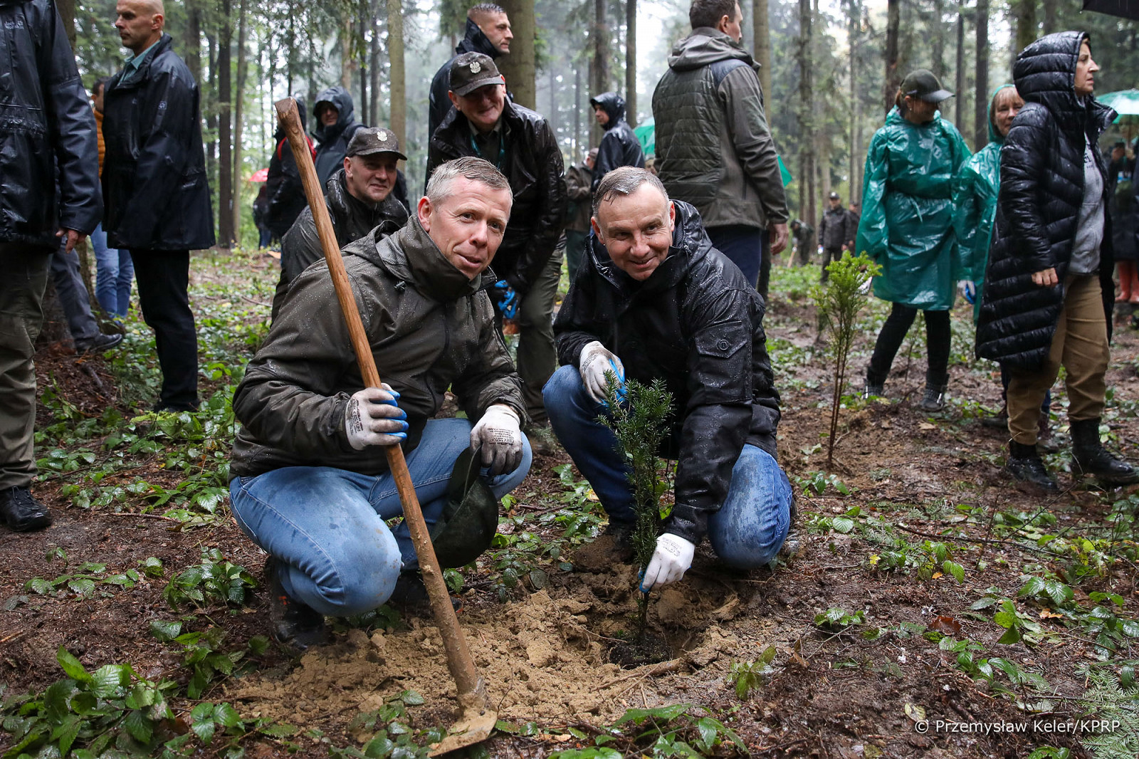 09_Andrzej_Duda_Sadzimy_20220930_PK1_5495.jpg [702.74 KB]