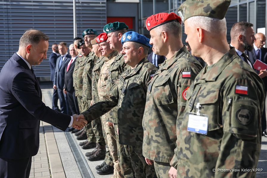 01__Andrzej_Duda_Międzynarodowy_Salon_Przemyslu_Obronnego-Kielce_20220905_PK1_1947.jpg