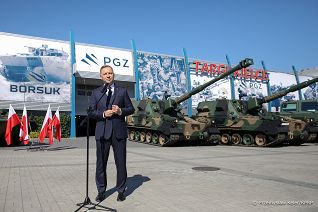 12__Andrzej_Duda_Międzynarodowy_Salon_Przemyslu_Obronnego-Kielce_20220905_PK1_2584.jpg