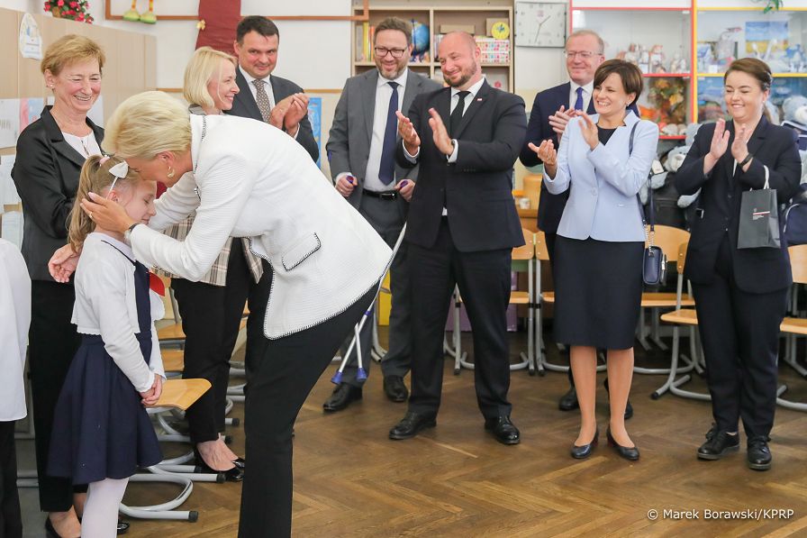16__Agata_Kornhauser_Duda_szkola_Ukraina_20220905_MB2_5659.jpg