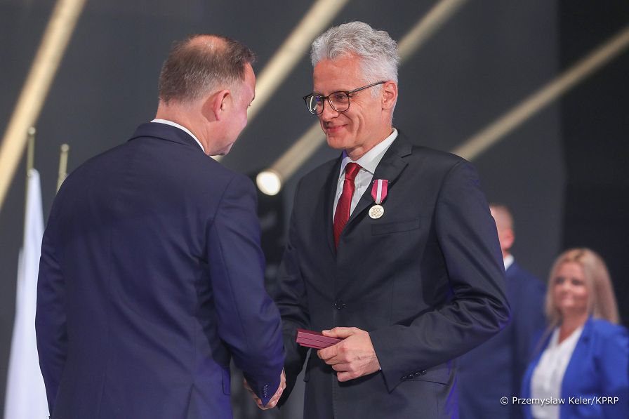 04__Andrzej_Duda_Międzynarodowy_Salon_Przemyslu_Obronnego-Kielce_20220905_PK2_9183.jpg