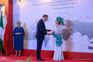 07__Andrzej_Duda_nigeryjski_biznes_absolwentci_ polskich_uczeni_Polonia_Abudza_Nigeria_20220906_GJA_7296.jpg