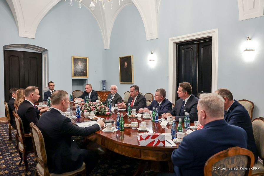 003_20230110_Andrzej_Duda_Organizatorzy_Olimpiady_Europeiskiej_PK1_7080.jpg