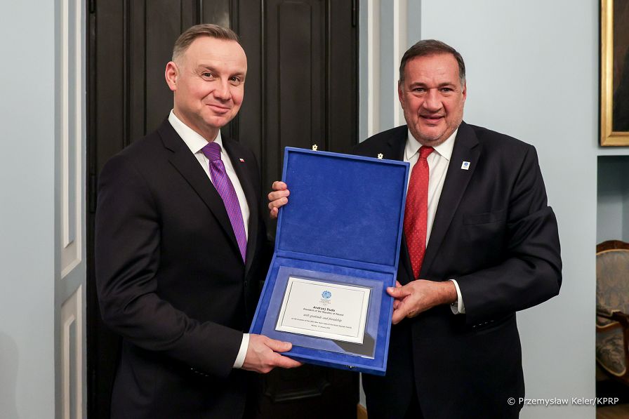 004_20230110_Andrzej_Duda_Organizatorzy_Olimpiady_Europeiskiej_PK1_7165.jpg