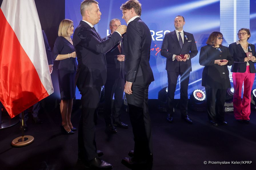 08__Piotr_Cwik_Gala_Kongresu_Niepodlegla_20230111_PK1_8111.jpg