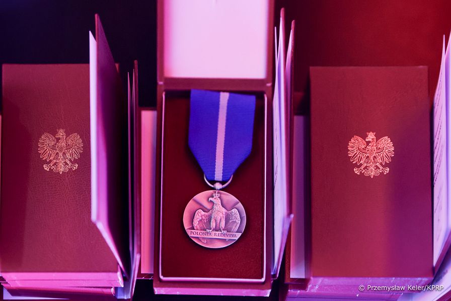 01__Piotr_Cwik_Gala_Kongresu_Niepodlegla_20230111_PK1_7828.jpg