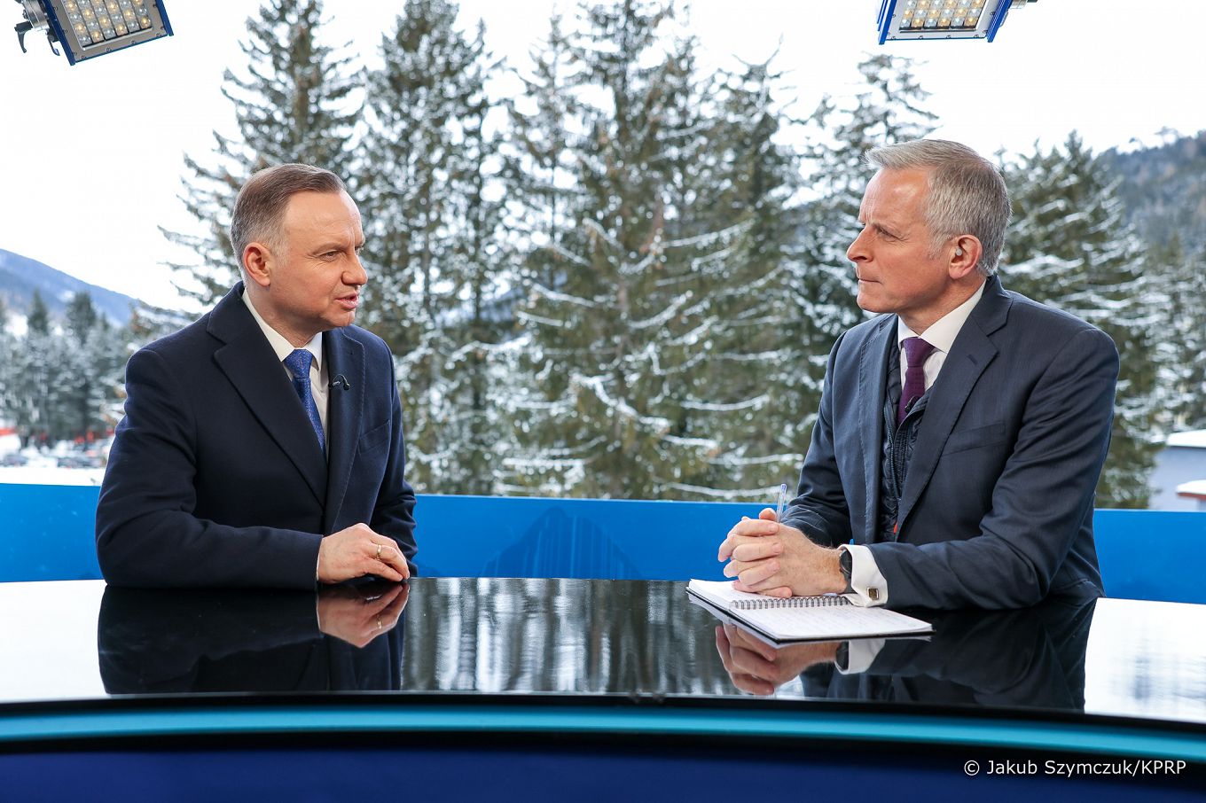 14__Andrzej_Duda_wywiad_CNBC_Davos_20230117_JSZ_5121.jpg