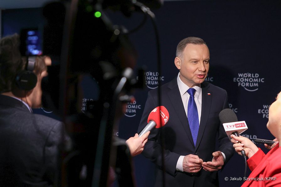 06__Andrzej_Duda_wypowiedz_media_Davos_20230117_JSZ_4789.jpg
