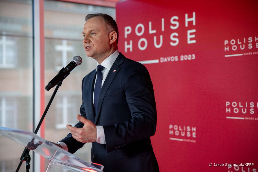 07_Andrzej_Duda_dyskusja_The_pathway_to_European_energy_sovereignty_Davos_Szwajcaria_20230118_JSZ_6332_.jpg