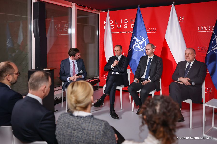 004_20230119_Andrzej_Duda_Dyskusja_Nato_Summit_2023_JSZ_7637.jpg